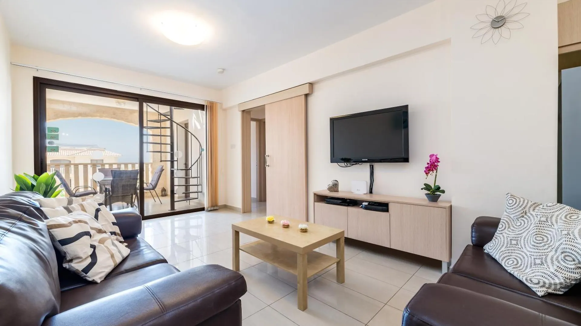 Blue Serenity Complex لارنكا شقة